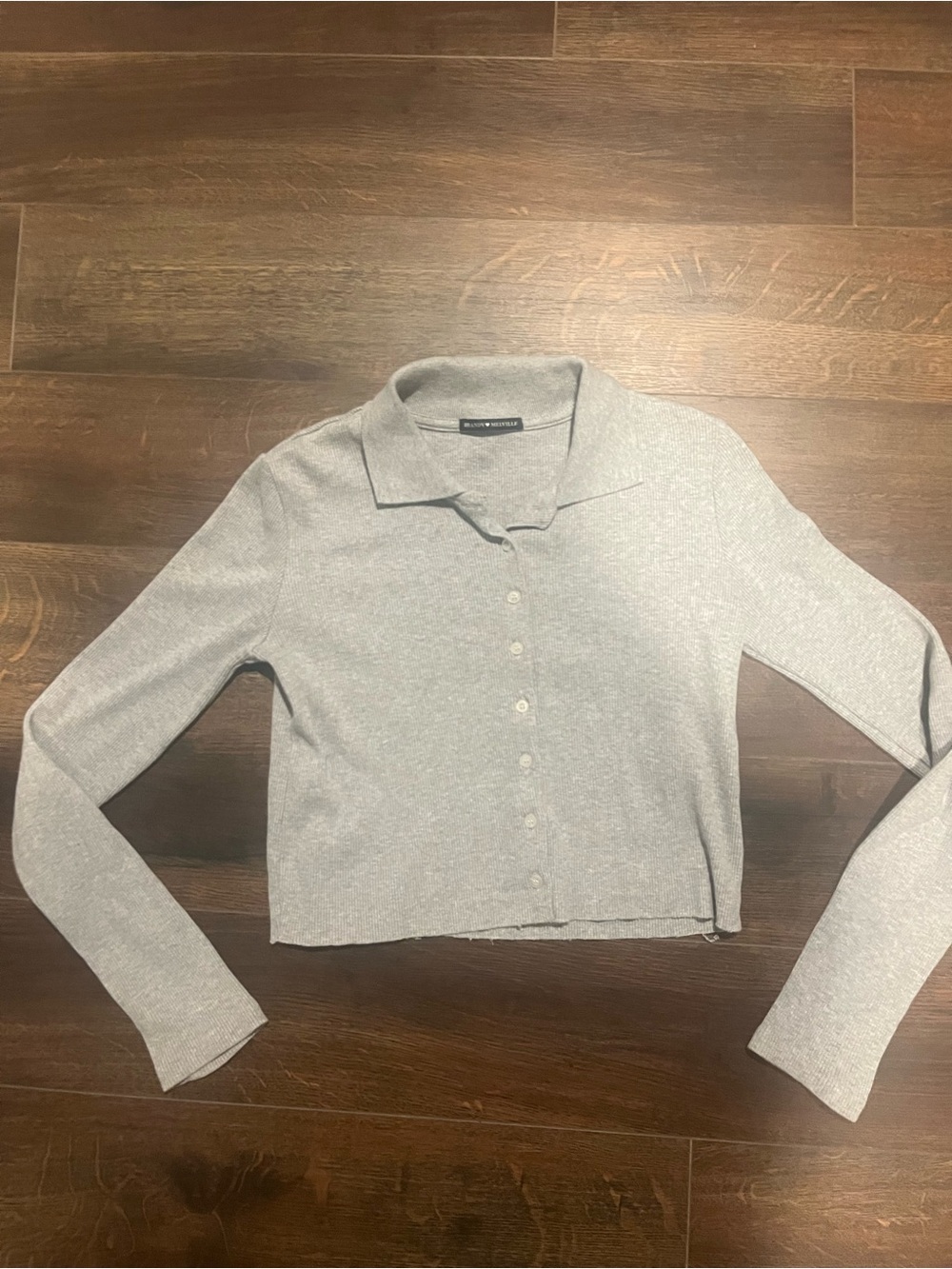 Brandy Melville Long Sleeve Ribbed Cropped Grey Button Down